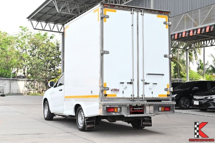 Isuzu D-MAX 2023 3.0 S Pickup ดีเซล ไม่ติดแก๊ส เกียร์ธรรมดา ขาว รูปที่ 3