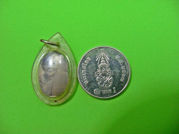 มีรอยจาร จีวร เกศา เก่าผิวปรอท เลี่ยมเก่า รูปที่ 15