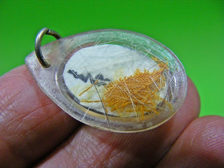 มีรอยจาร จีวร เกศา เก่าผิวปรอท เลี่ยมเก่า รูปที่ 10