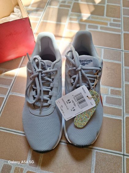 รองเท้าวิ่ง reebok size us8.5 ใหม่ป้ายครบ รูปที่ 3