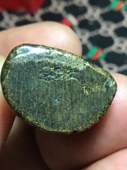 หลวงพ่อเงินรุ่นปืนแตก ปี 28 รูปที่ 5