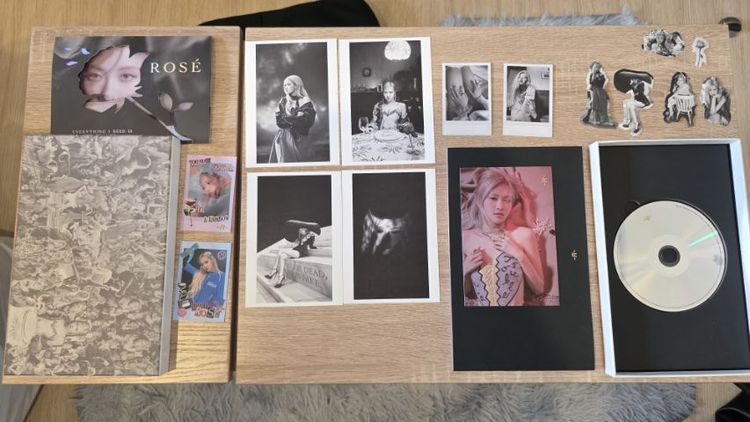 อัลบั้ม Rosé First Single Album - R- ในเวอร์ชัน Photobook รูปที่ 9
