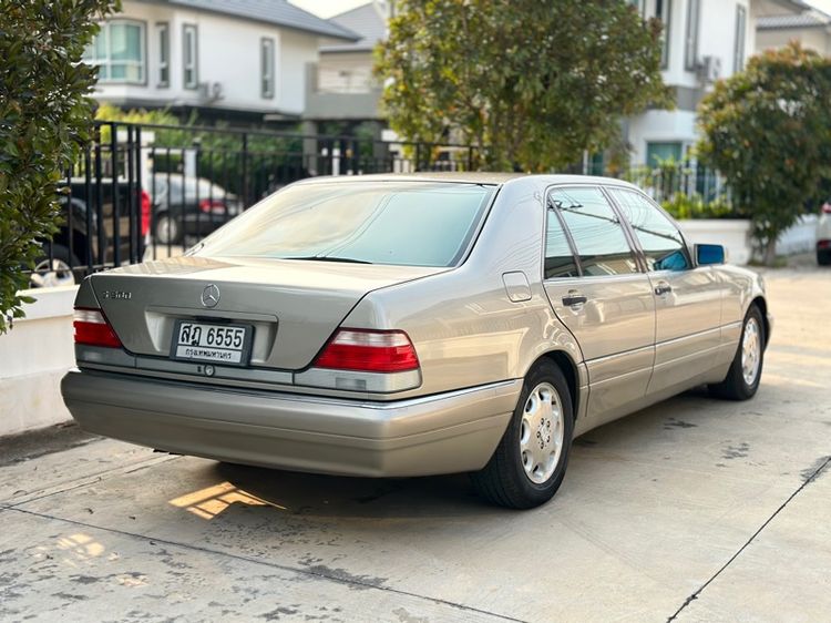 Mercedes-Benz S-Class 1995 S500 Sedan เบนซิน เกียร์อัตโนมัติ บรอนซ์ทอง รูปที่ 2