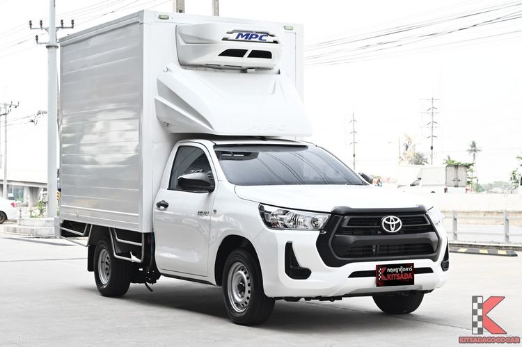 รถ Toyota Hilux Revo 2.4 Entry สี ขาว