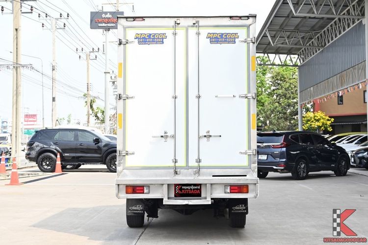 Toyota Hilux Revo 2021 2.4 Entry Pickup ดีเซล ไม่ติดแก๊ส เกียร์ธรรมดา ขาว รูปที่ 4