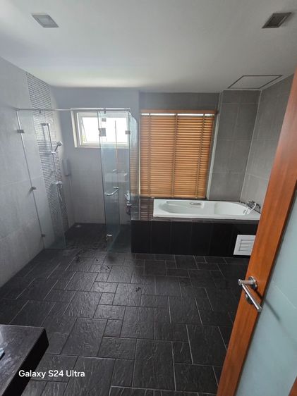 อื่นๆ มีบางส่วน สร้างเสร็จก่อน 2010 บ้านเดี่ยว โมเดิร์น เนื้อที่ 795 ตรม.