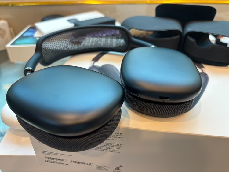 ขาย Air Pods Max usbC สีดำ ใหม่ ครบ มีประกันถึงสิงหา 70 ขาย 10500 บาท ครับ รูปที่ 9