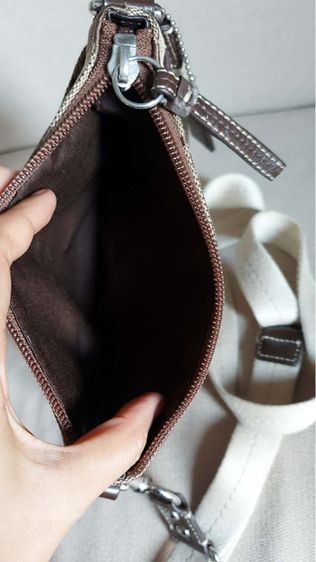 กระเป๋าคอสบอดี้ Coach ของแท้ รูปที่ 9