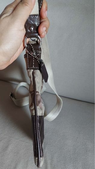 กระเป๋าคอสบอดี้ Coach ของแท้ รูปที่ 4
