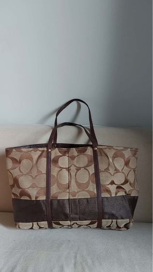 กระเป๋าถือ Coach ของแท้ รูปที่ 2