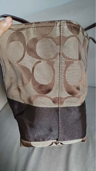 กระเป๋าถือ Coach ของแท้ รูปที่ 4