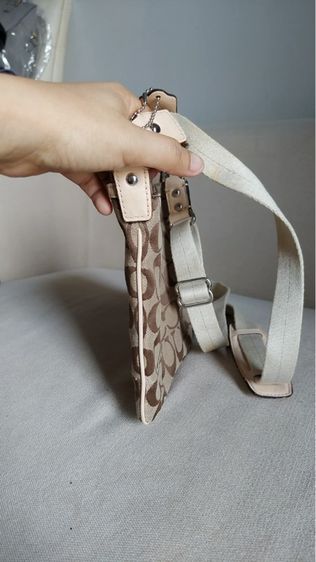 กระเป๋าคอสบอดี้ Coach ของแท้ รูปที่ 5