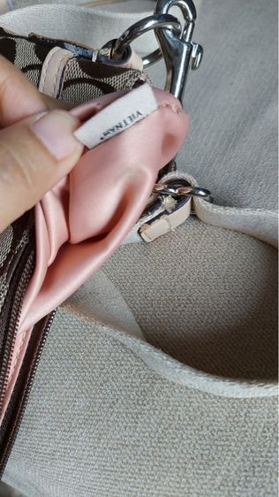 กระเป๋าคอสบอดี้ Coach ของแท้ รูปที่ 11