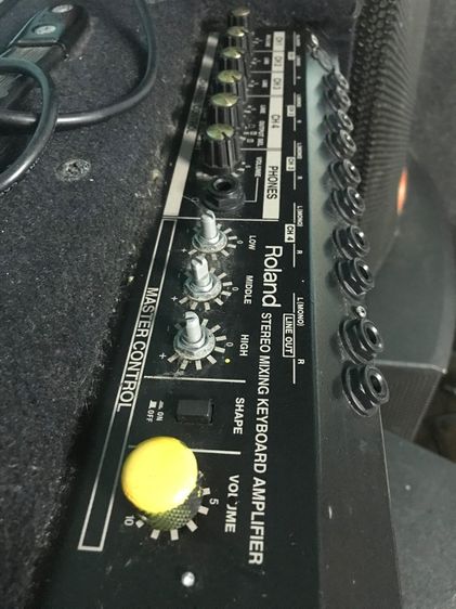 amp Roland kc350 รูปที่ 3