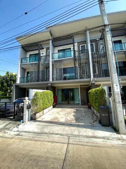 ตกแต่งครบ 2017  ปล่อยเช่า Sansiri ทาวน์เฮ้าส์ 3 ชั้น ตกแต่งบิ้วอินทั้งหลัง  พื้นที่ ใช้สอย 218 ตร ม หมู่บ้านทาวน์ อเวนิว เมิร์จ รัตนาธิเบศร์ รูปที่ 2