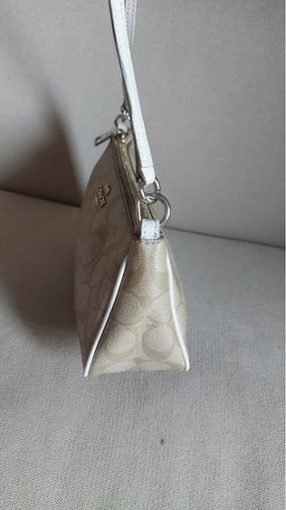 กระเป๋าคล้องไหล่ Coach ของแท้ รูปที่ 3