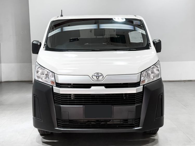 Toyota Hiace 2019 2.8 economy Van ดีเซล เกียร์ธรรมดา ขาว รูปที่ 2