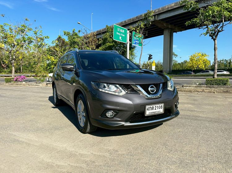 รถ Nissan X-Trail 2.0 V 4WD สี เทา