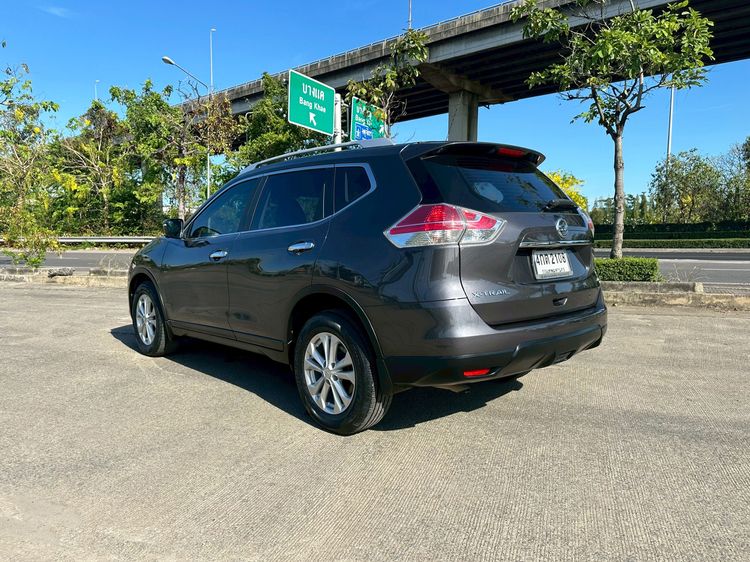 Nissan X-Trail 2015 2.0 V 4WD Utility-car เบนซิน ไม่ติดแก๊ส เกียร์อัตโนมัติ เทา รูปที่ 4