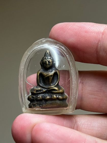 พระหล่อเก่า