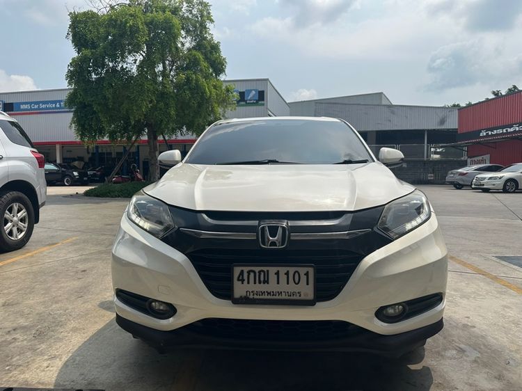 Honda HR-V 2015 1.8 E Utility-car เบนซิน ไม่ติดแก๊ส เกียร์อัตโนมัติ ขาว รูปที่ 3