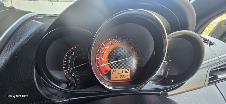 Toyota Yaris 2016 1.2 G Sedan เบนซิน เกียร์อัตโนมัติ ขาว รูปที่ 2