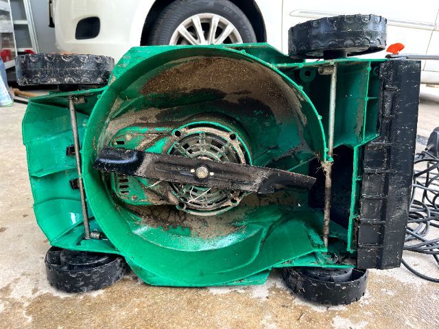 เครื่องตัดหญ้า สภาพดี แทบไม่ได้ใช้งาน รูปที่ 2