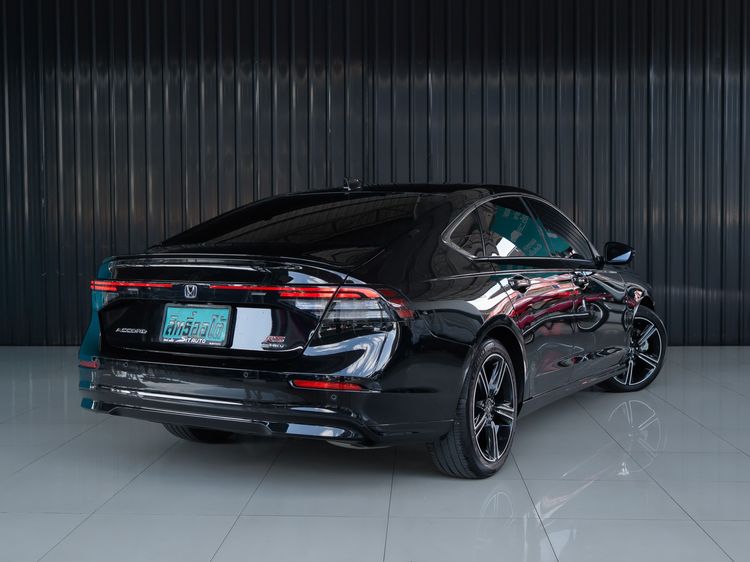 Honda Accord 2025 2.0 e:HEV RS Sedan ไฮบริด ไม่ติดแก๊ส เกียร์อัตโนมัติ ดำ รูปที่ 4