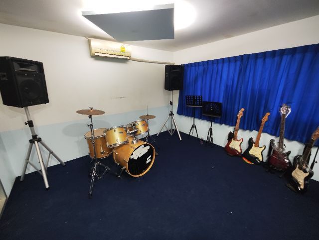 เครื่องดนตรีครบชุด รูปที่ 14