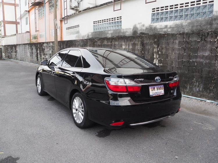Toyota Camry 2017 2.5 HV Premium Sedan ไฮบริด ไม่ติดแก๊ส เกียร์อัตโนมัติ ดำ รูปที่ 4