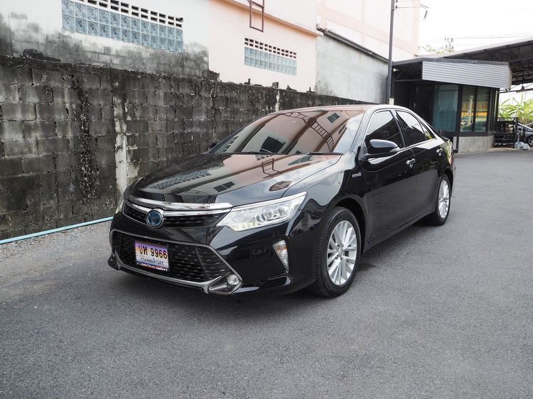 Toyota Camry 2017 2.5 HV Premium Sedan ไฮบริด ไม่ติดแก๊ส เกียร์อัตโนมัติ ดำ รูปที่ 2