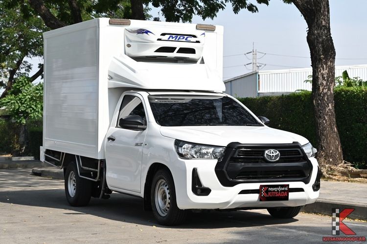 รถ Toyota Hilux Revo 2.4 Entry สี ขาว
