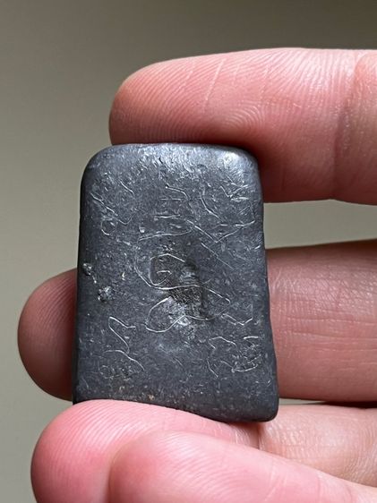 พระหล่อเนื้อตะกั่ว หลังจาร์ยเต็ม รูปที่ 2