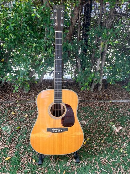 Guitar Martin D35 พร้อม case แข็ง