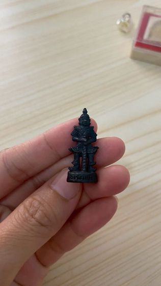 เท้าเวสสุวรรณ เก่า แท้ วัดนางตะเคียน รูปที่ 3