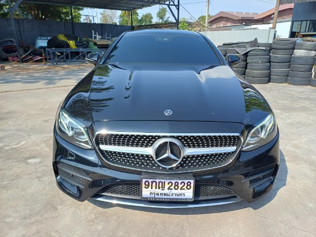 Mercedes-Benz E-Class 2021 E200 Sedan เบนซิน ไม่ติดแก๊ส เกียร์อัตโนมัติ ดำ รูปที่ 3