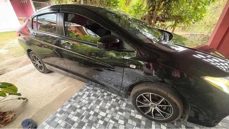 Honda City 2017 1.5 S i-VTEC Sedan เบนซิน ไม่ติดแก๊ส เกียร์อัตโนมัติ ดำ รูปที่ 4
