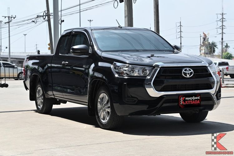 รถ Toyota Hilux Revo 2.4 Z Edition Entry สี ดำ