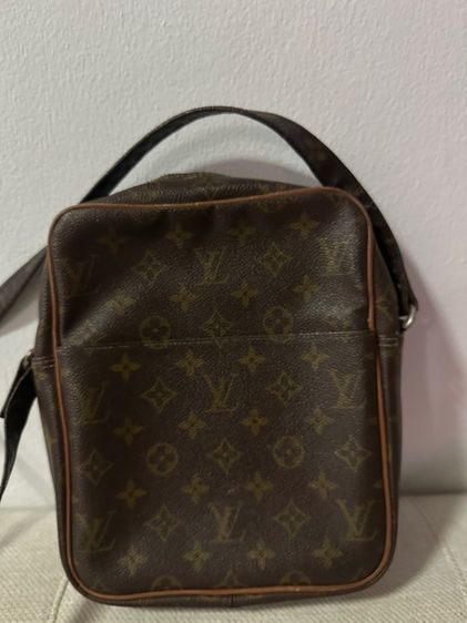 ไม่ระบุ น้ำตาล หนังแท้ กระเป๋าสะพาย Louis Vuitton