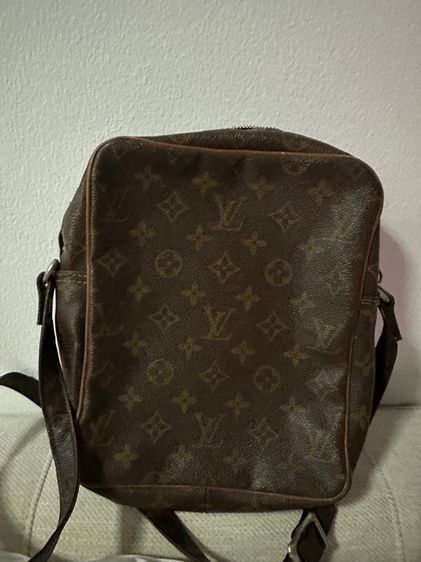 กระเป๋าสะพาย Louis Vuitton รูปที่ 3