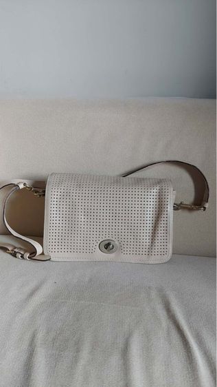 กระเป๋าคอสบอดี้ Coach ของแท้
