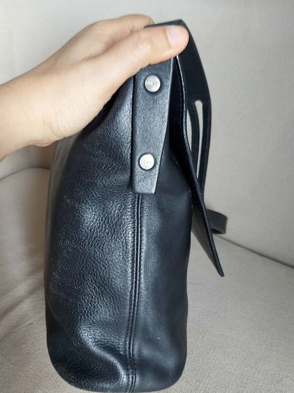 กระเป๋าครอสบอดี้ Loewe ของแท้ สีดำ รูปที่ 3