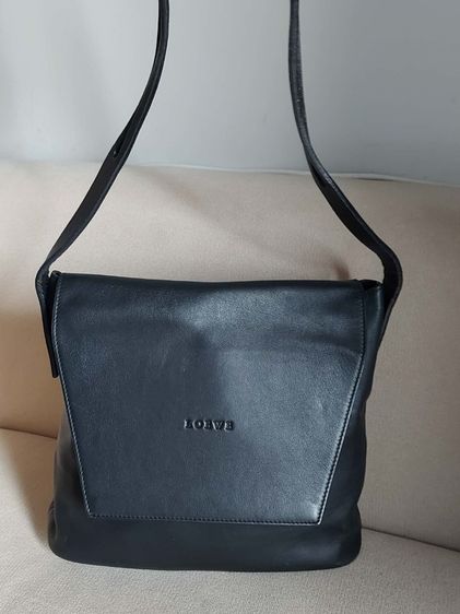 กระเป๋าครอสบอดี้ Loewe ของแท้ สีดำ