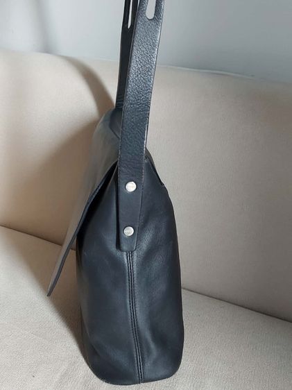 กระเป๋าครอสบอดี้ Loewe ของแท้ สีดำ รูปที่ 4