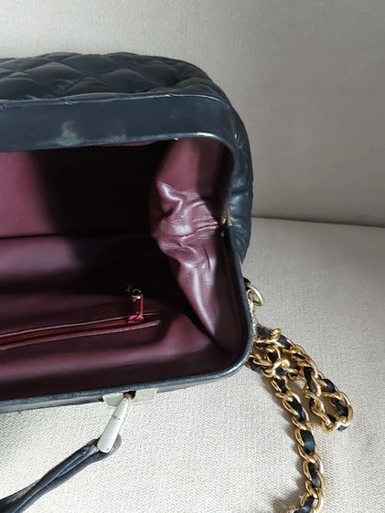 กระเป๋าถือ Chanel สีดำ ทรงดอกเตอร์ รูปที่ 13