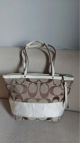 กระเป๋าถือ Coach ของแท้ รูปที่ 2