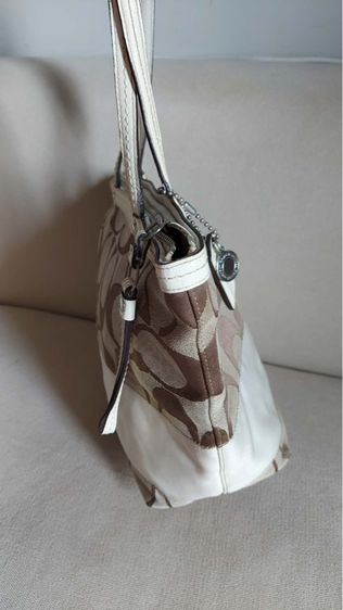 กระเป๋าถือ Coach ของแท้ รูปที่ 4