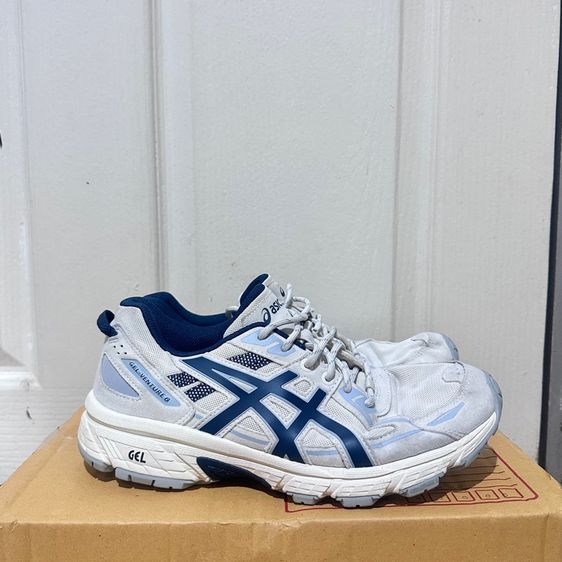 Asics 40.5 มือสอง