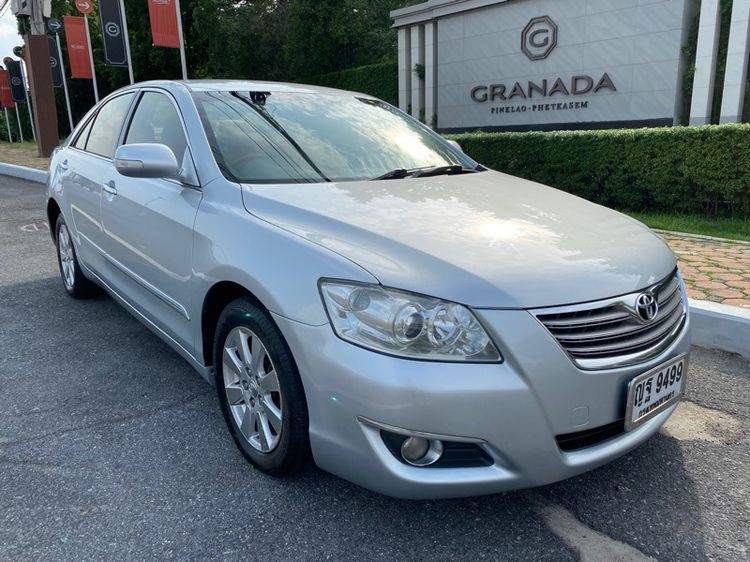 รถ Toyota Camry 2.0 G สี บรอนซ์เงิน