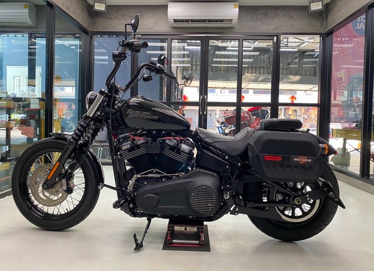 Harley-Davidson Street Bob (2020) รูปที่ 15